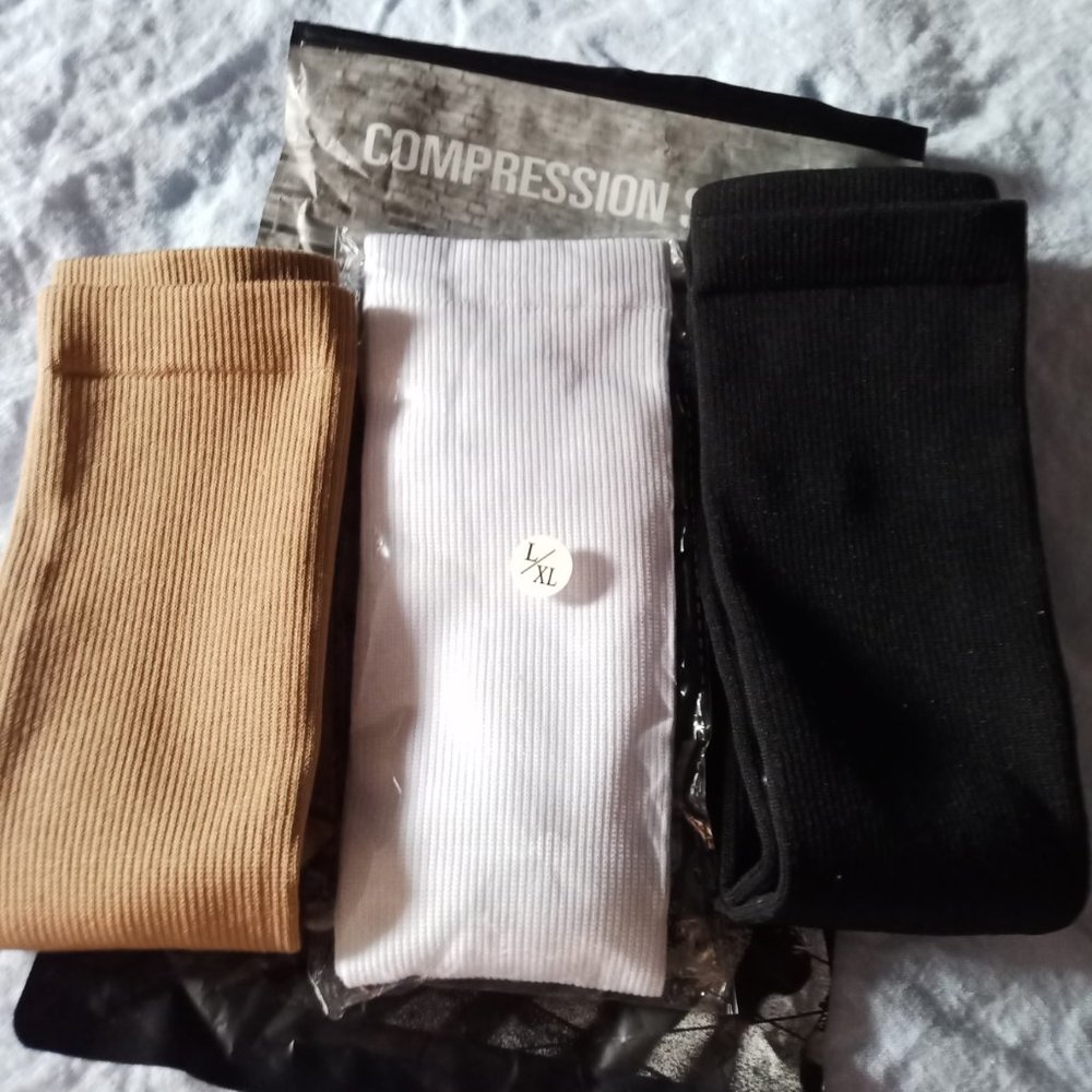 Compression Socks (3 pair) - Picture 4 of 5